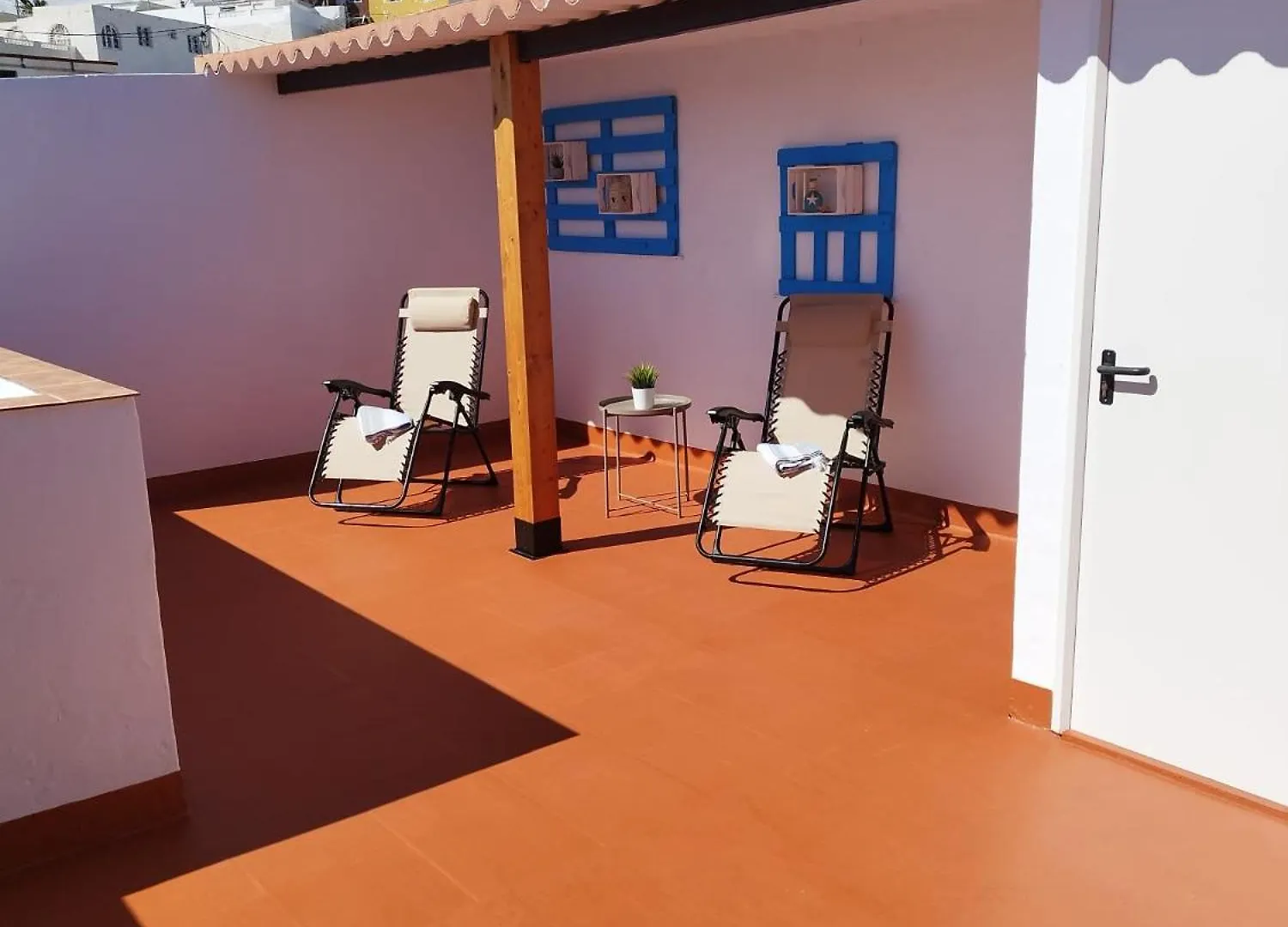 Roque Apartment Las Playas Spain